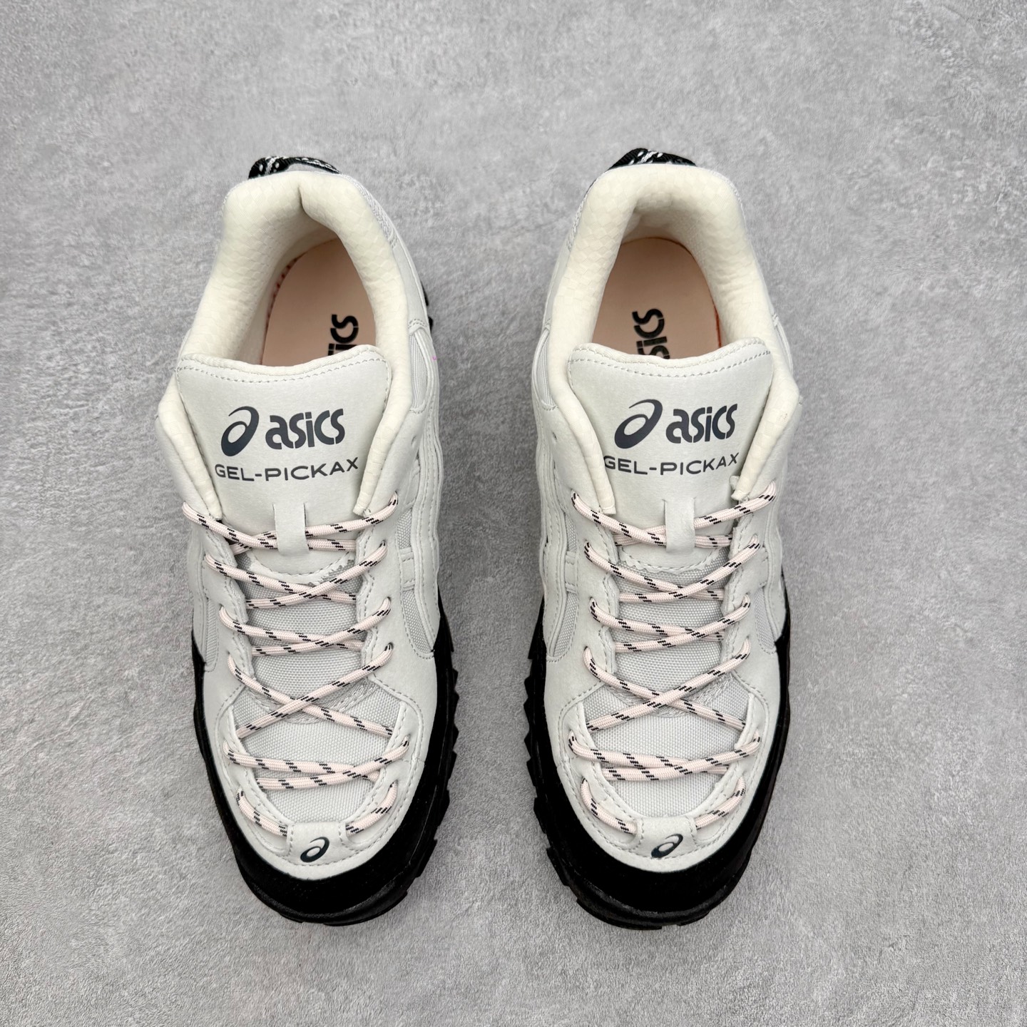 Asics Gel-PICKAX 亚瑟士运动休闲透气专业跑鞋 鞋面采用反绒皮与网布拼接 透气舒适兼具休闲