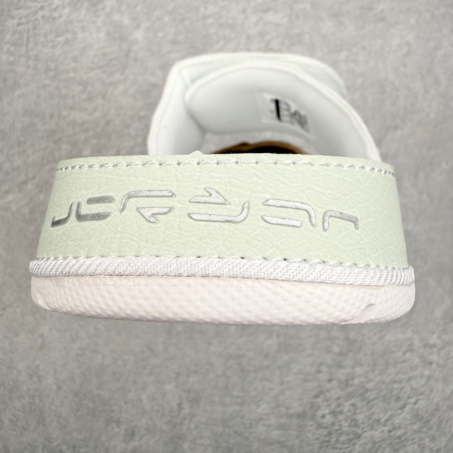 ＃原装级别 Air Jordan AJ13 Hydro Retro Slides 飞人运动拖鞋 经典的配