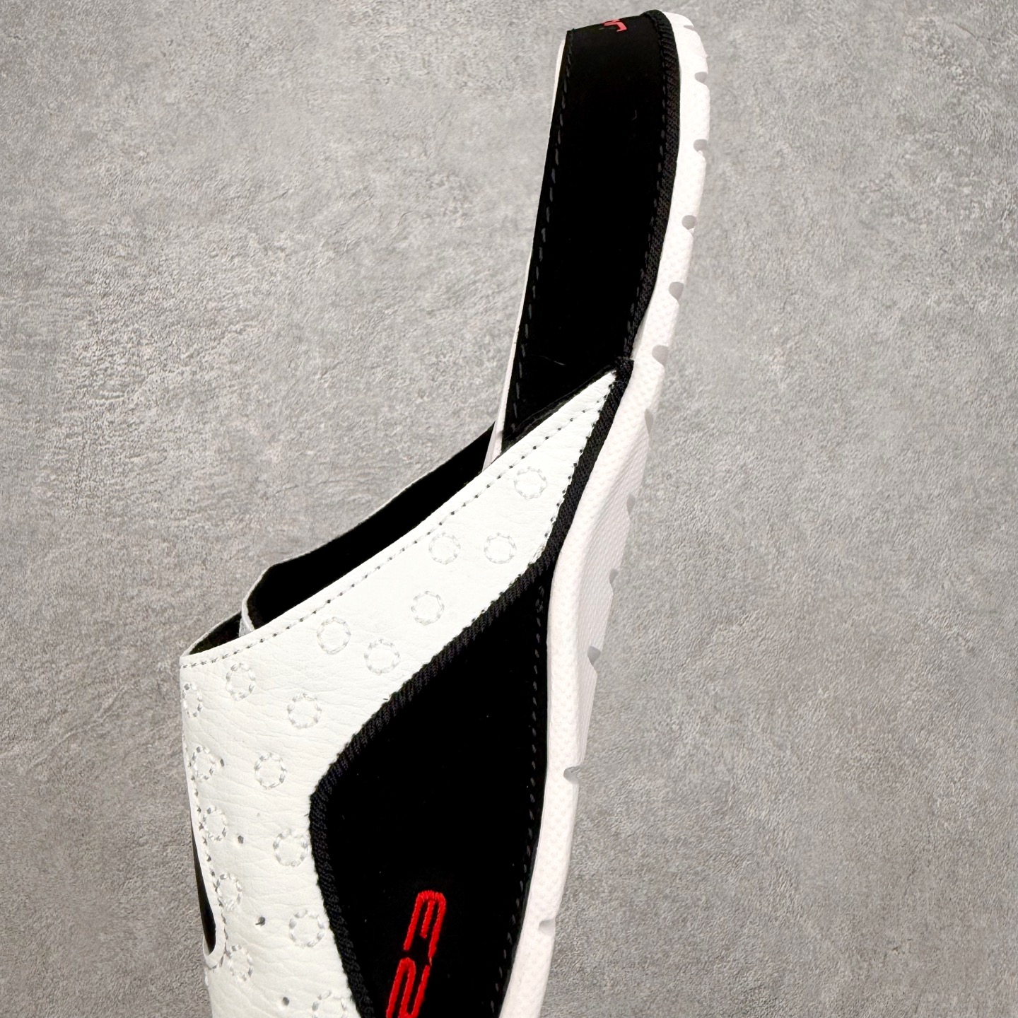 ＃原装级别 Air Jordan AJ13 Hydro Retro Slides 飞人运动拖鞋 经典的配