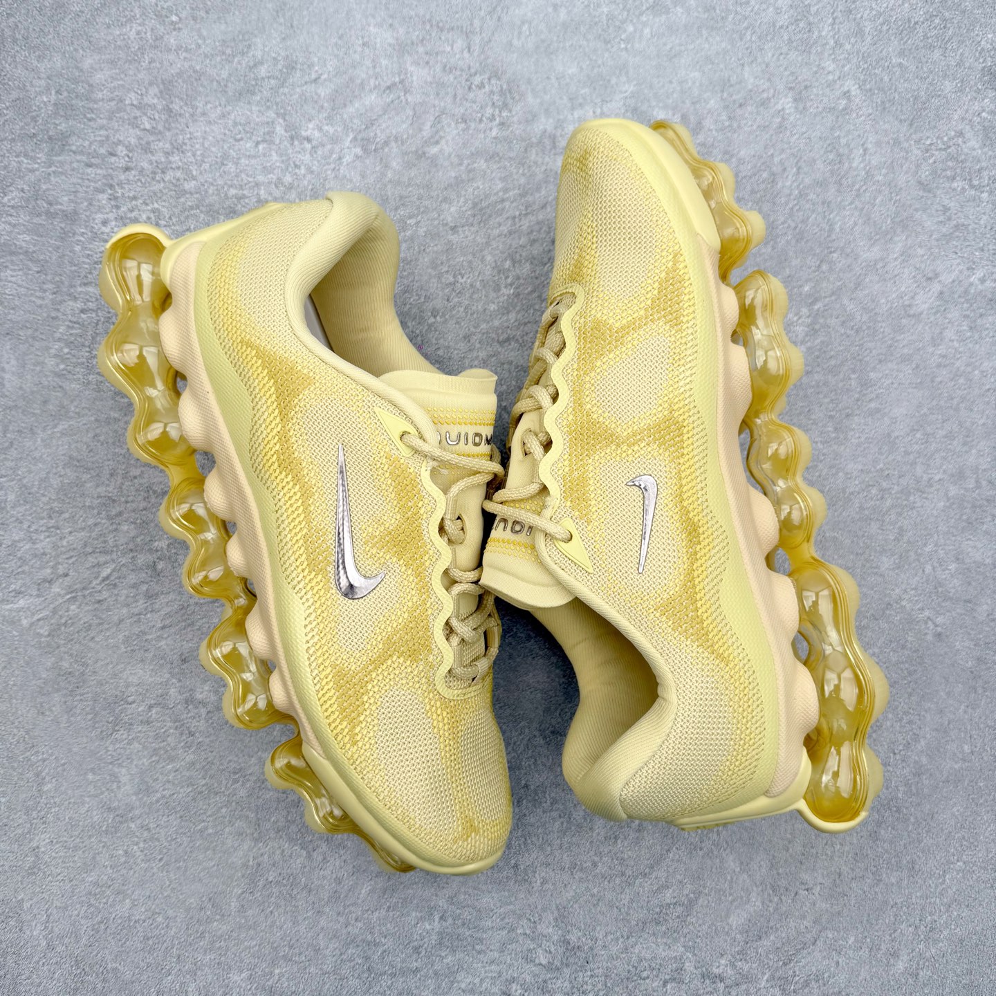 NK AIR LIQUID MAX 2026S 毒箭蛙新款气垫跑步鞋 Liquid Max 传承四十年 