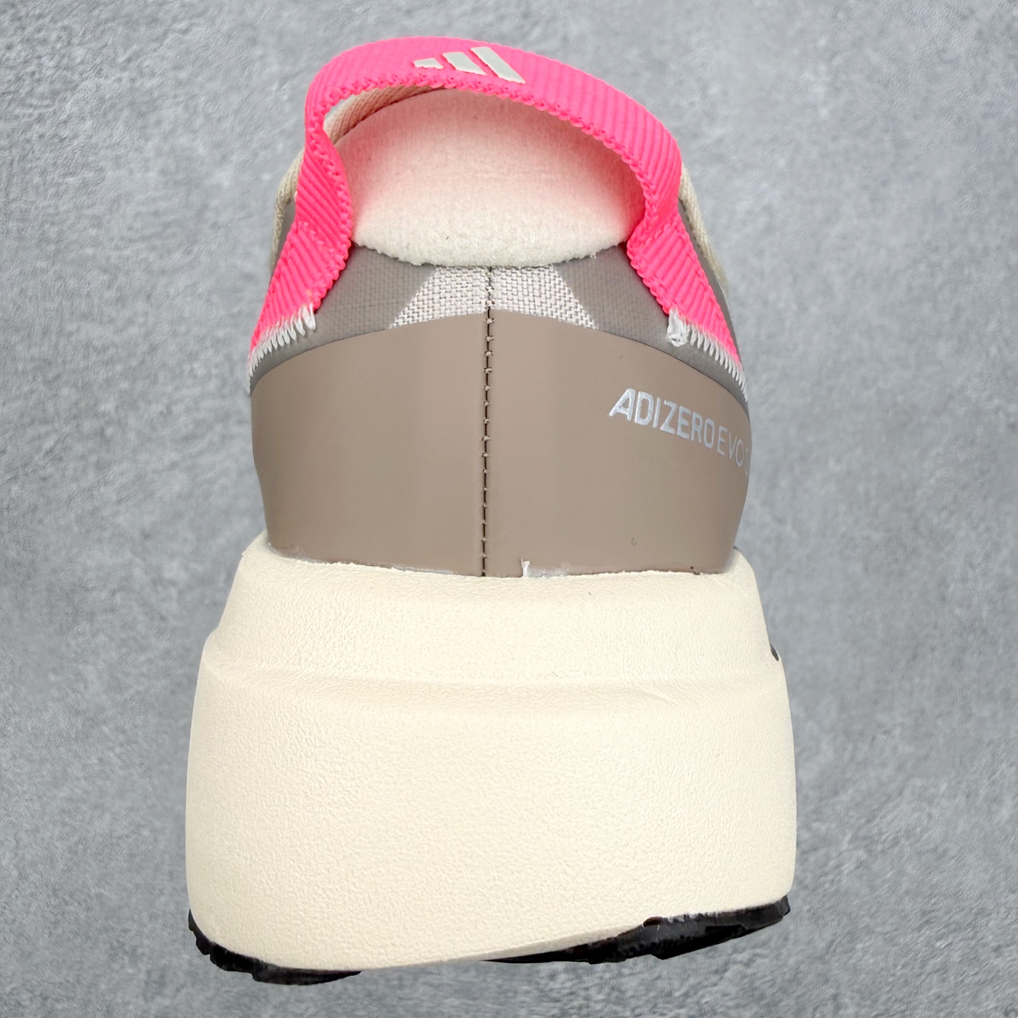 AD Adizero EVO SL ATR M 马拉松竞速专业跑鞋 CELERMESH针织网面非常轻薄 