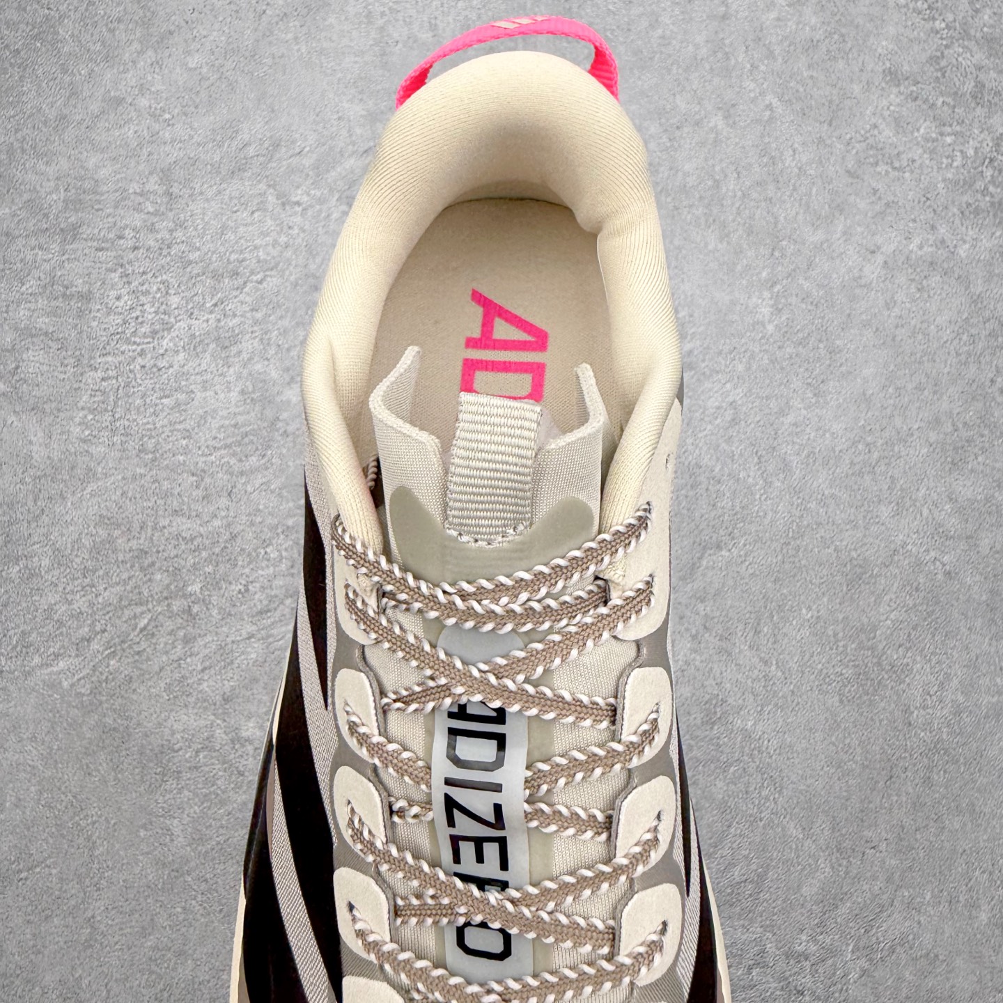 AD Adizero EVO SL ATR M 马拉松竞速专业跑鞋 CELERMESH针织网面非常轻薄 