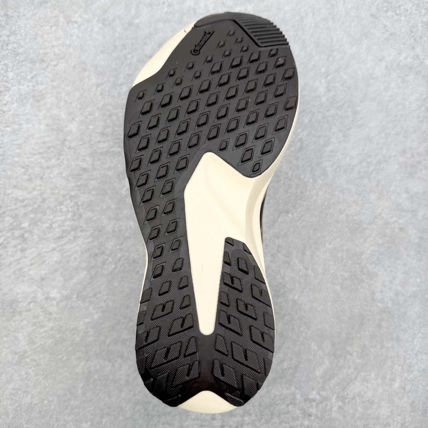 AD Adizero EVO SL ATR M 马拉松竞速专业跑鞋 CELERMESH针织网面非常轻薄 