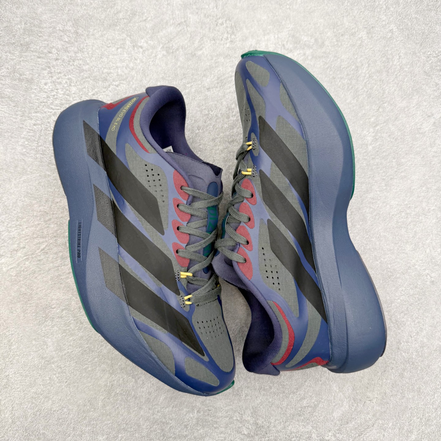 AD Adizero EVO SL EXO M 马拉松竞速专业跑鞋 CELERMESH针织网面非常轻薄 