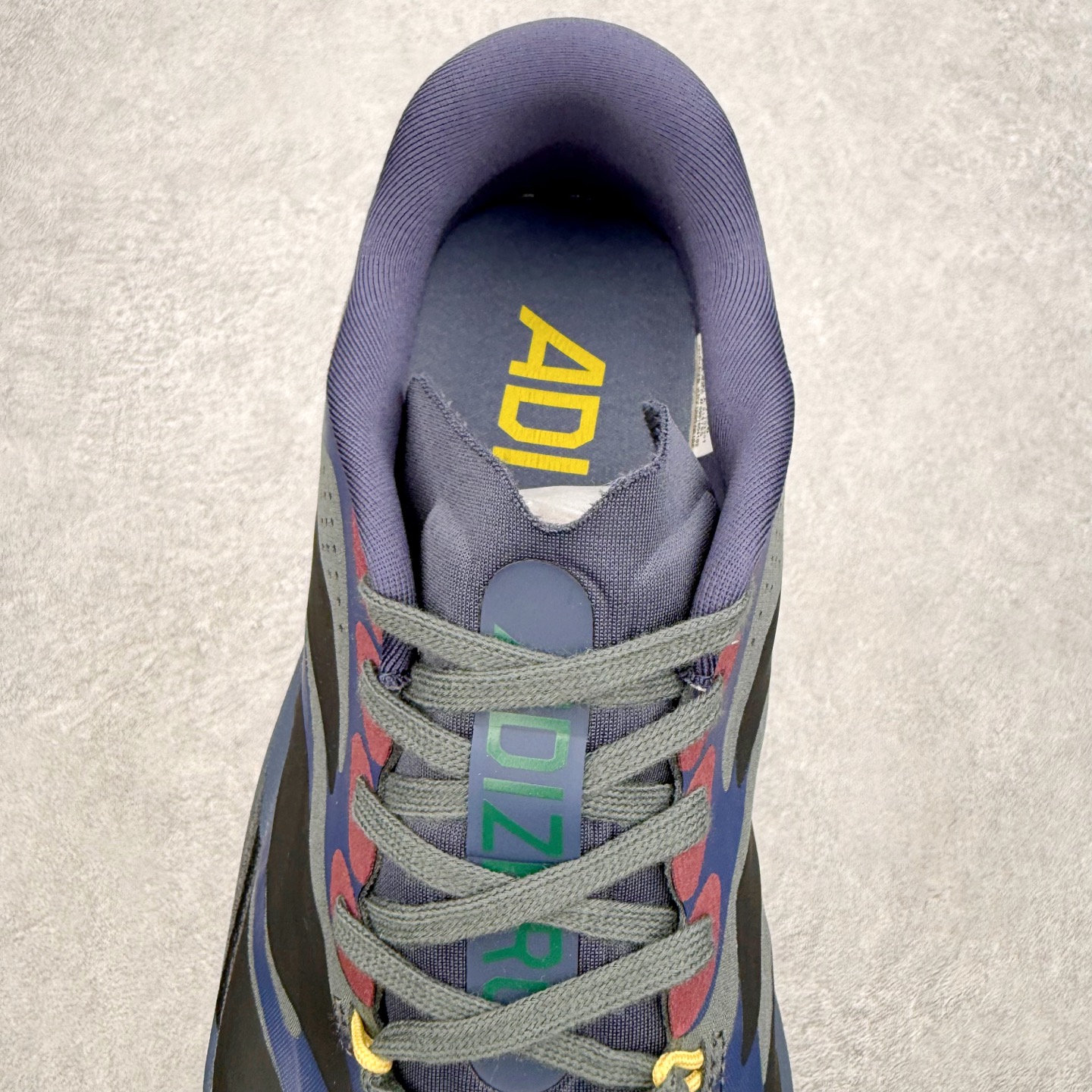 AD Adizero EVO SL EXO M 马拉松竞速专业跑鞋 CELERMESH针织网面非常轻薄 