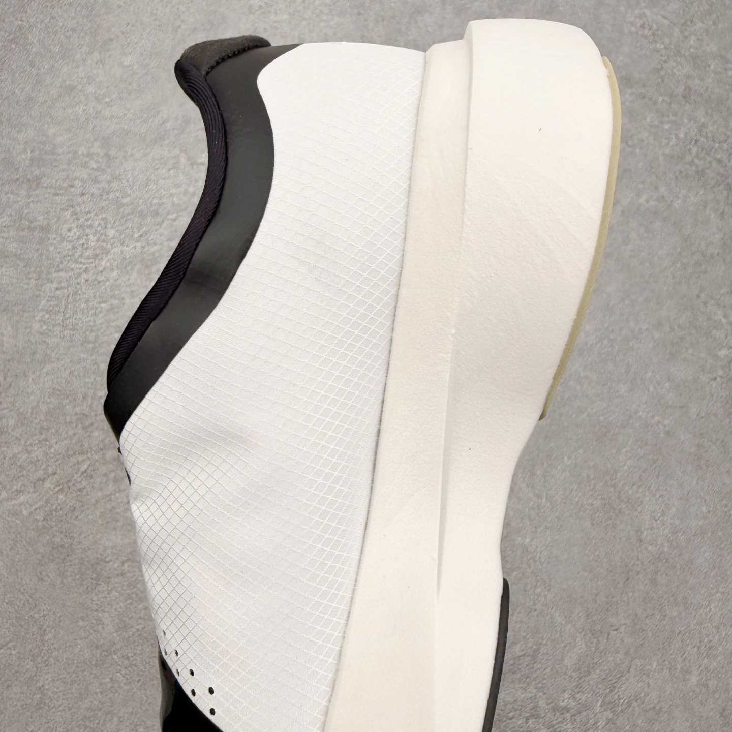 AD Adizero EVO SL Zip 马拉松竞速专业跑鞋 CELERMESH针织网面非常轻薄 纤维