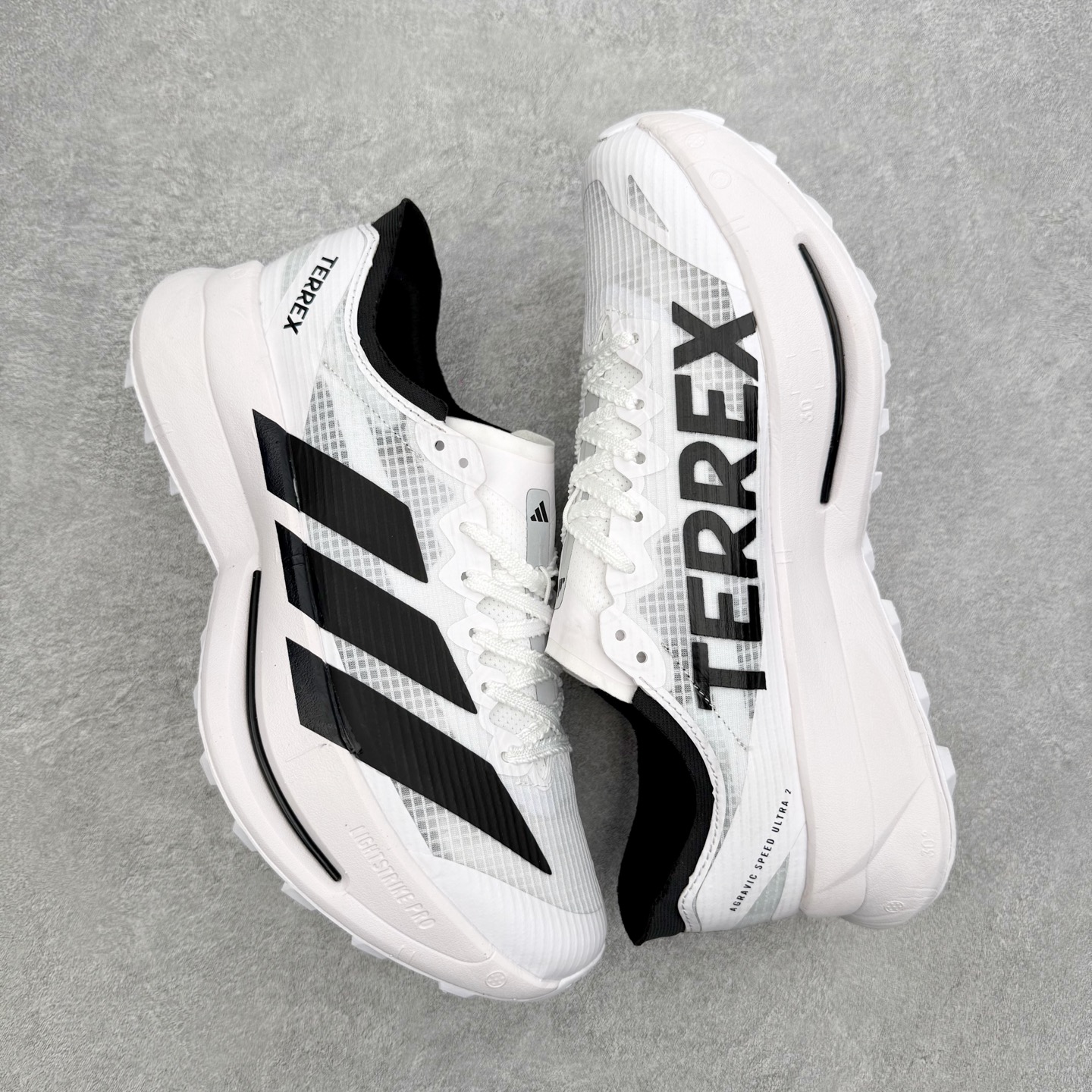 AD Terrex Agravic speed ultra 2 舒适耐用跑步鞋 运动休闲跑鞋 采用较薄的