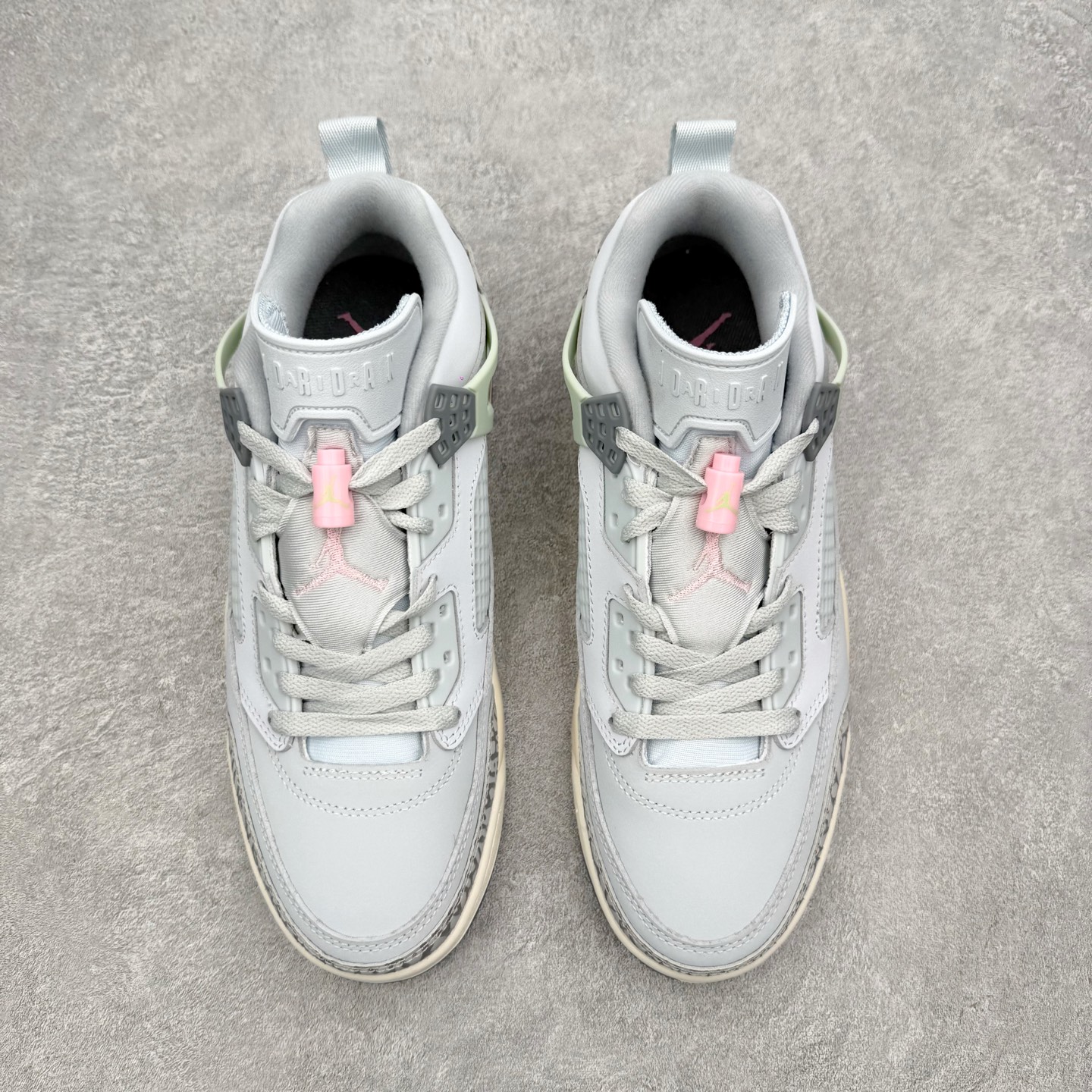 Jordan Spizike Low AJ复古低帮篮球鞋 FQ1759-401 这款鞋子著名导演斯派克李