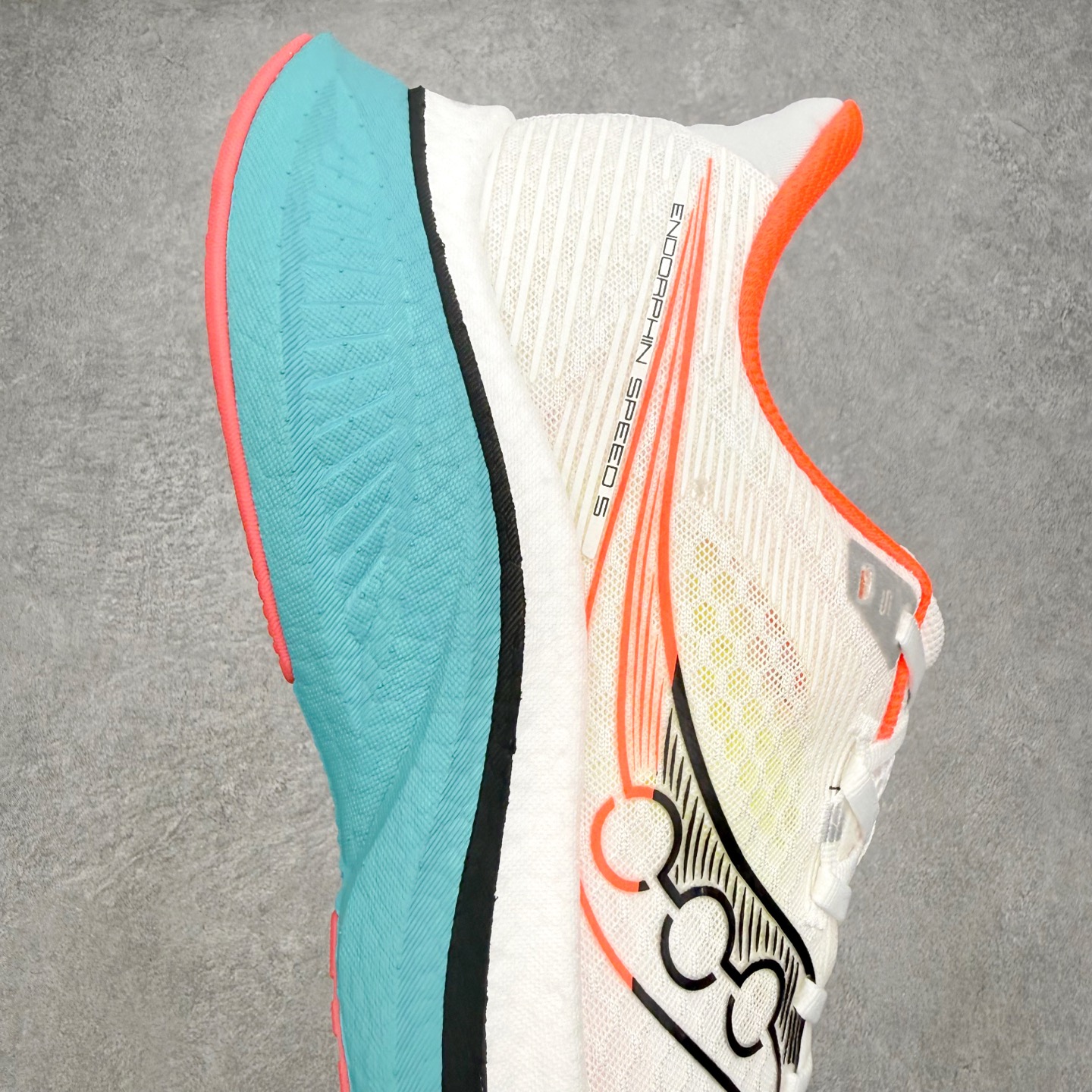 Saucony ENDORPHIN SPEED 啡速 5 舒适百搭耐磨 低帮 休闲跑步鞋 男女同款 Sa