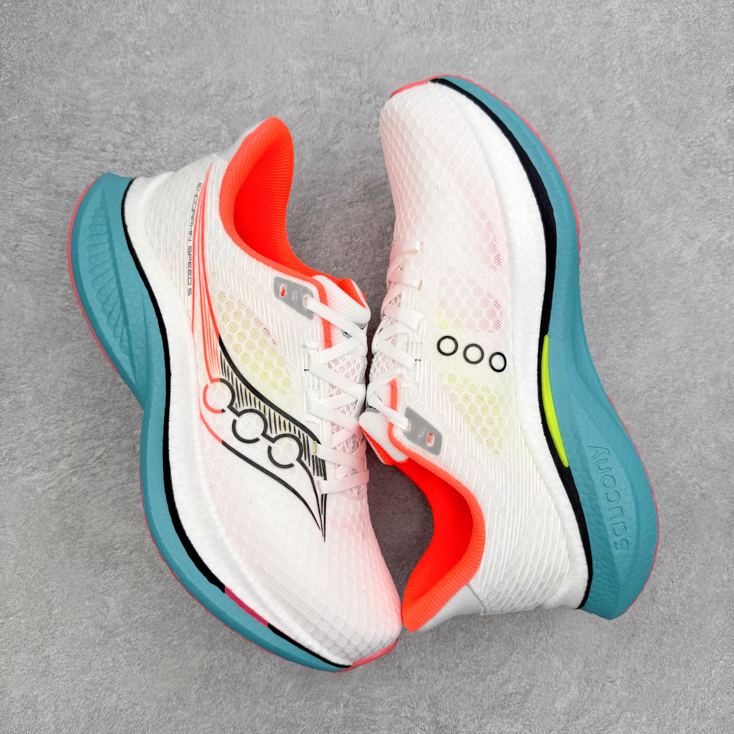 Saucony ENDORPHIN SPEED 啡速 5 舒适百搭耐磨 低帮 休闲跑步鞋 男女同款 Sa