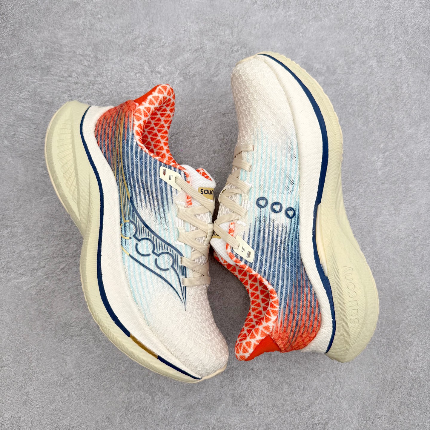 Saucony ENDORPHIN SPEED 啡速 5 舒适百搭耐磨 低帮 休闲跑步鞋 男女同款 Sa