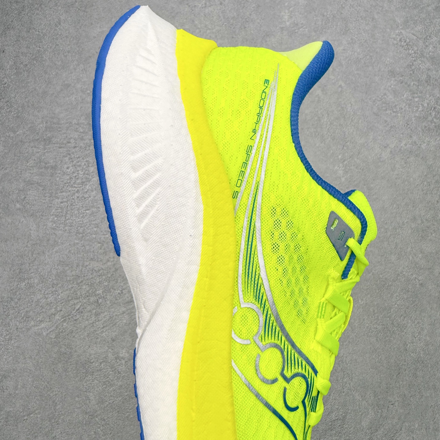 Saucony ENDORPHIN SPEED 啡速 5 舒适百搭耐磨 低帮 休闲跑步鞋 男女同款 Sa