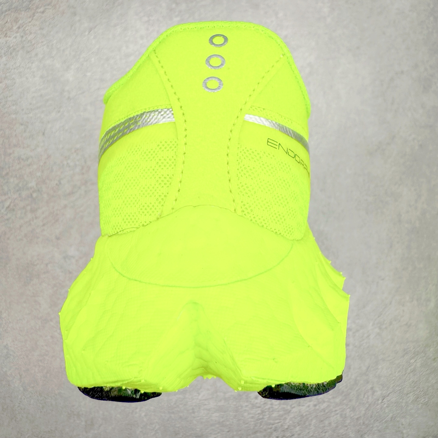 Saucony Endorphin Pro啡鹏 4 碳板竞速训练 低帮跑步鞋 Saucony（索康尼）是