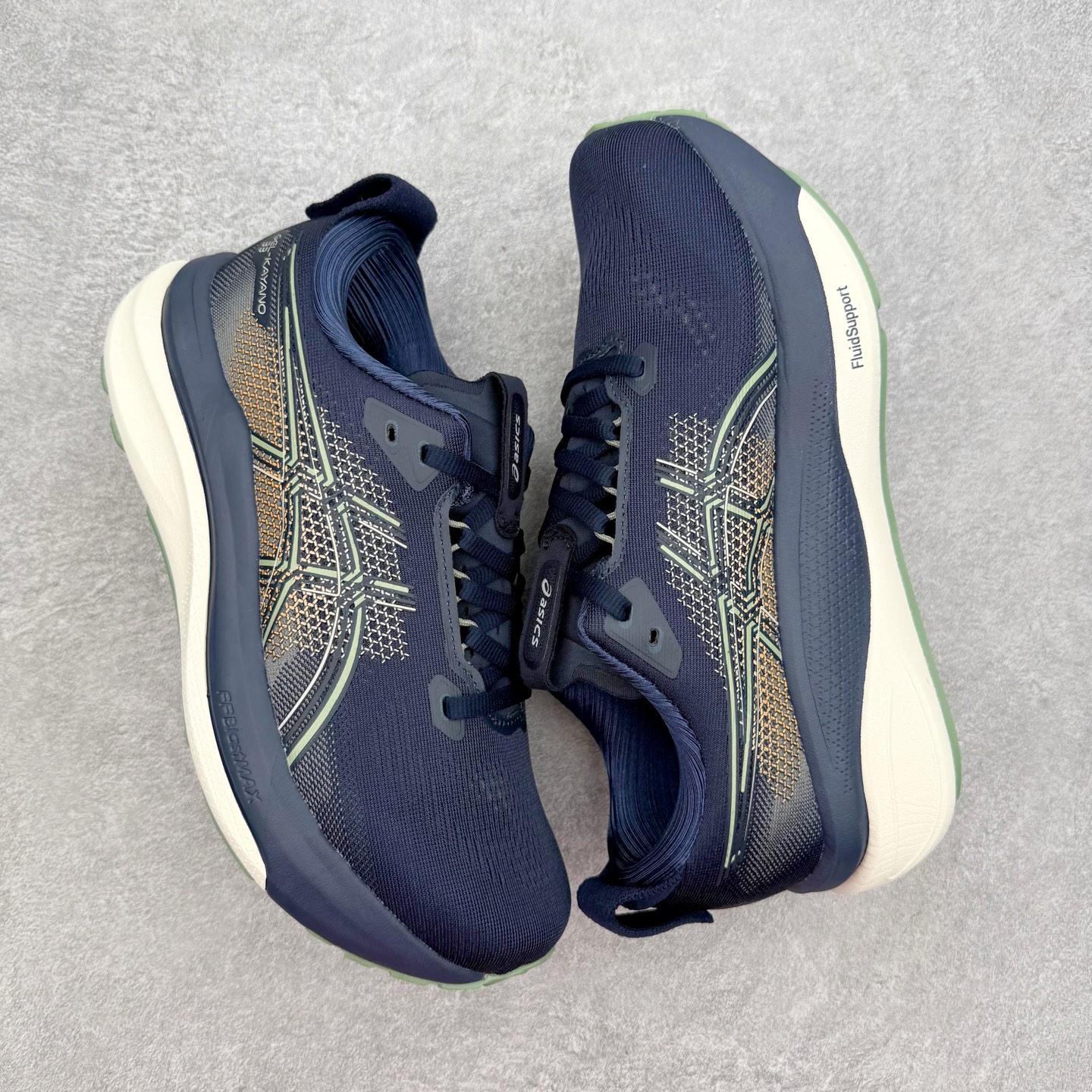 ASICS GEL-KAYANO 33 舒适贴合透气支撑回弹跑步鞋 ASICS（亚瑟士）是日本实业家鬼冢