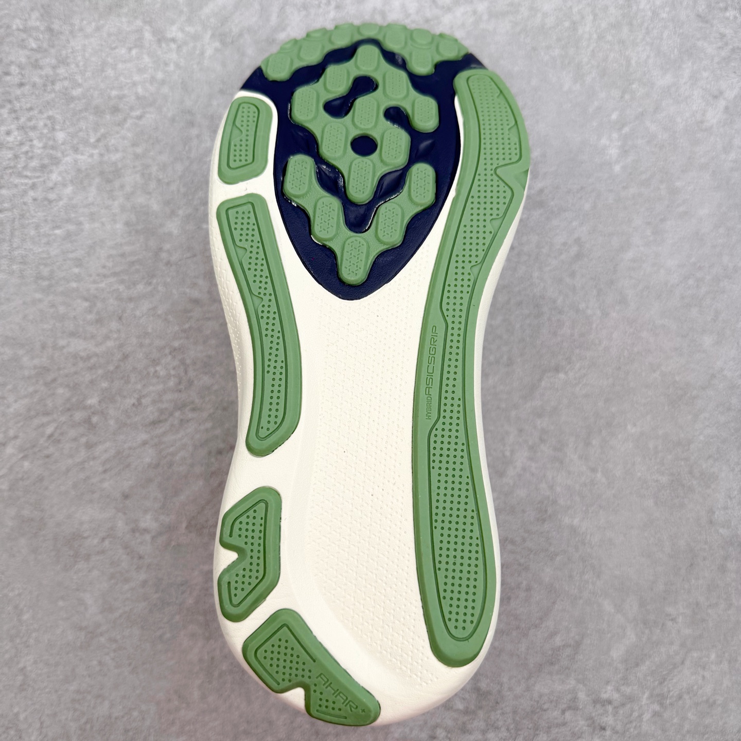 ASICS GEL-KAYANO 33 舒适贴合透气支撑回弹跑步鞋 ASICS（亚瑟士）是日本实业家鬼冢