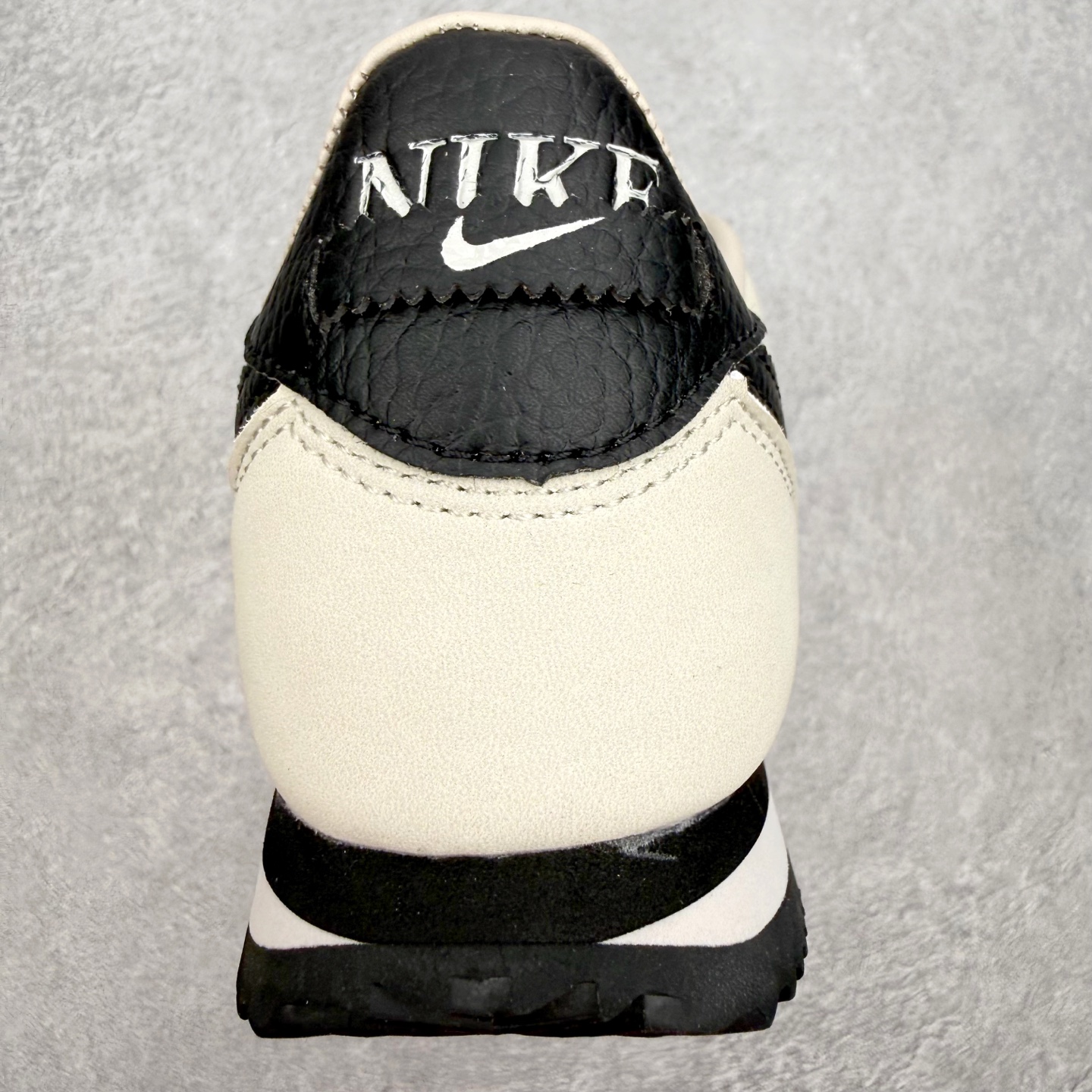 NK Classic Cortez Leather 阿甘复古初代皮革慢跑鞋 II5708-003 实体平