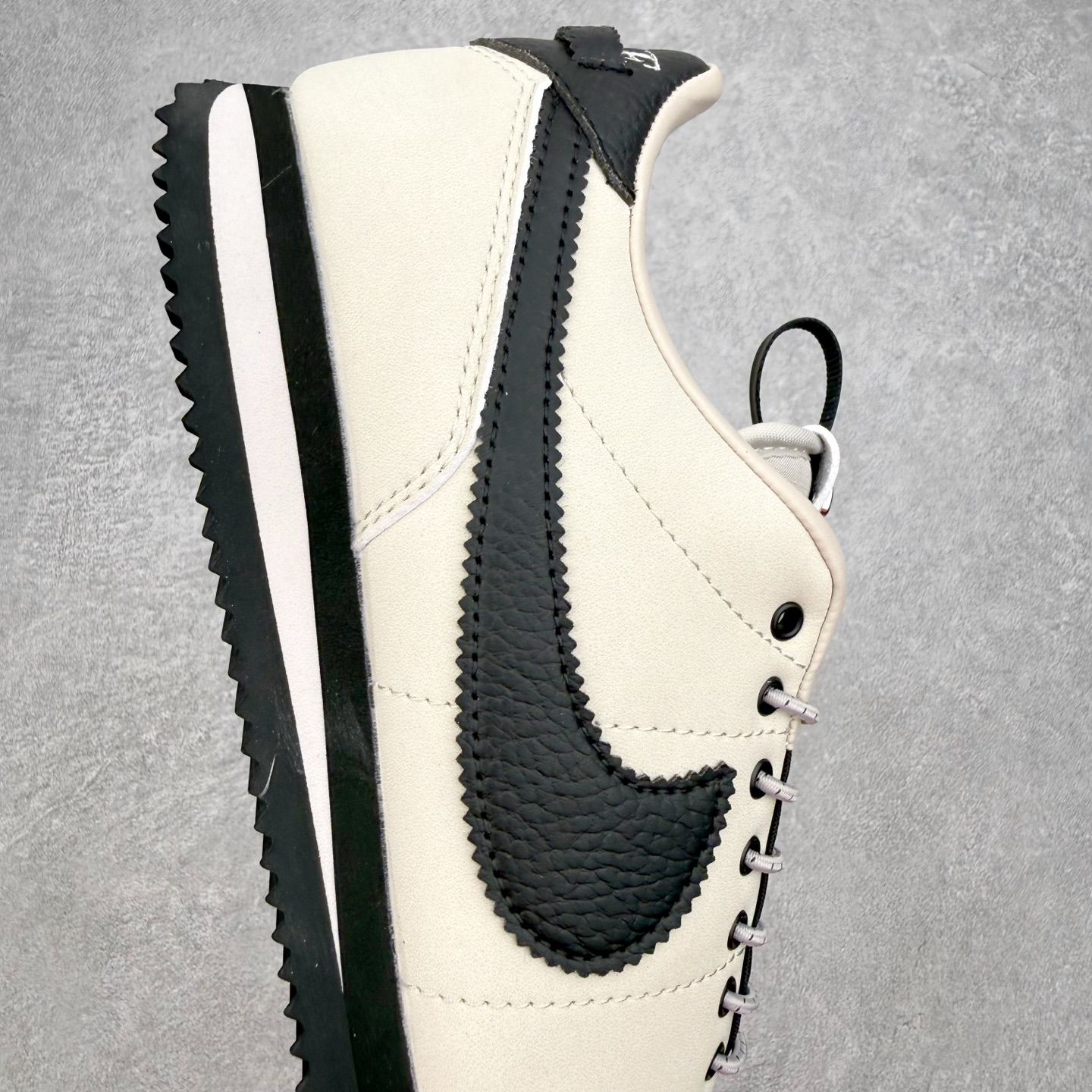 NK Classic Cortez Leather 阿甘复古初代皮革慢跑鞋 II5708-003 实体平