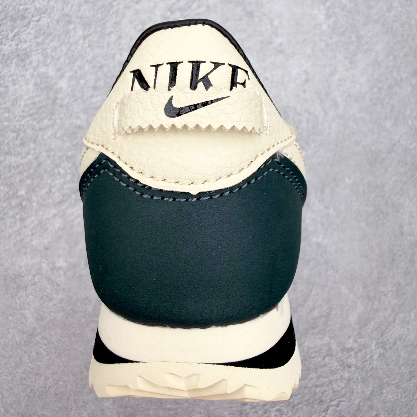 NK Classic Cortez Leather 阿甘复古初代皮革慢跑鞋 II5708-002 实体平