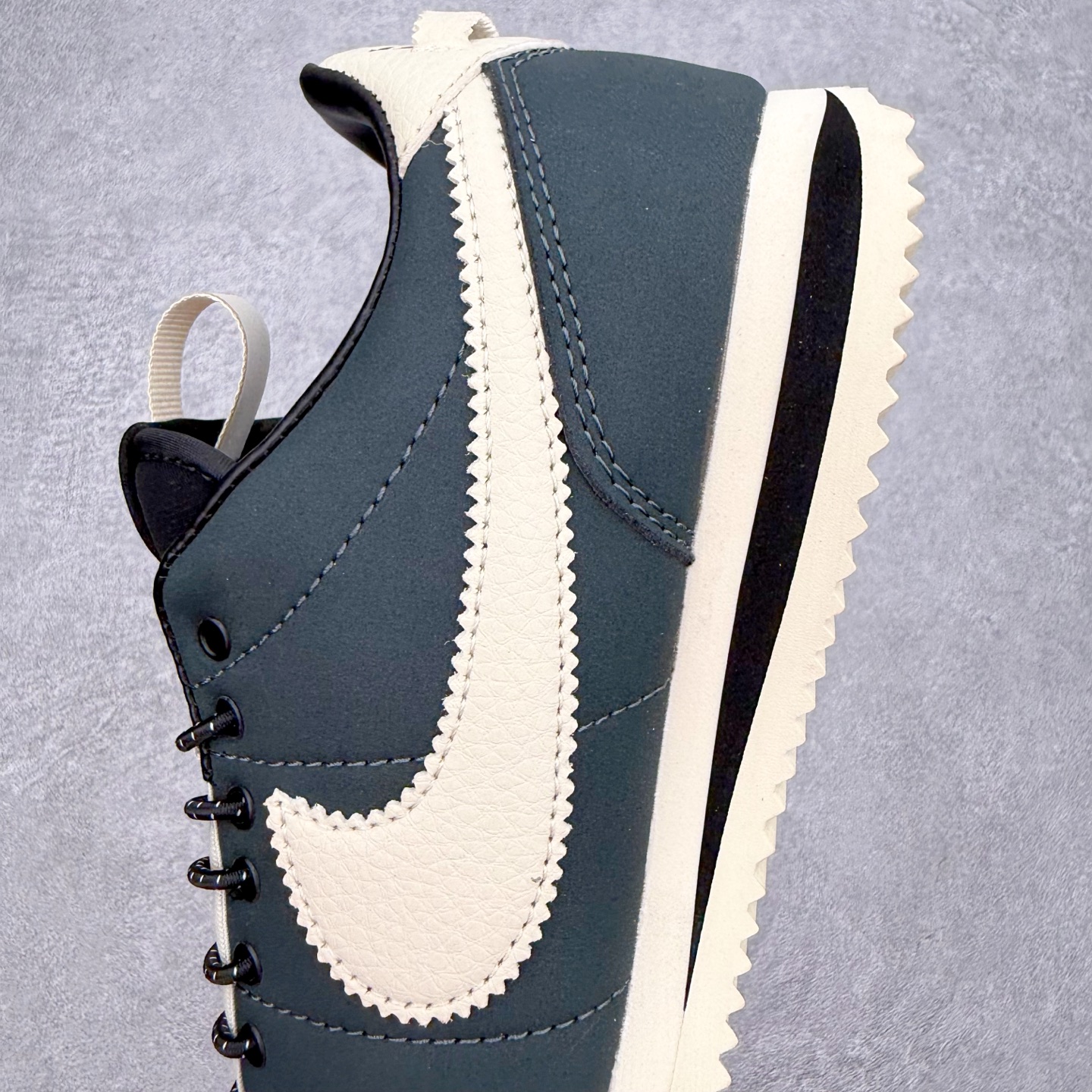 NK Classic Cortez Leather 阿甘复古初代皮革慢跑鞋 II5708-002 实体平