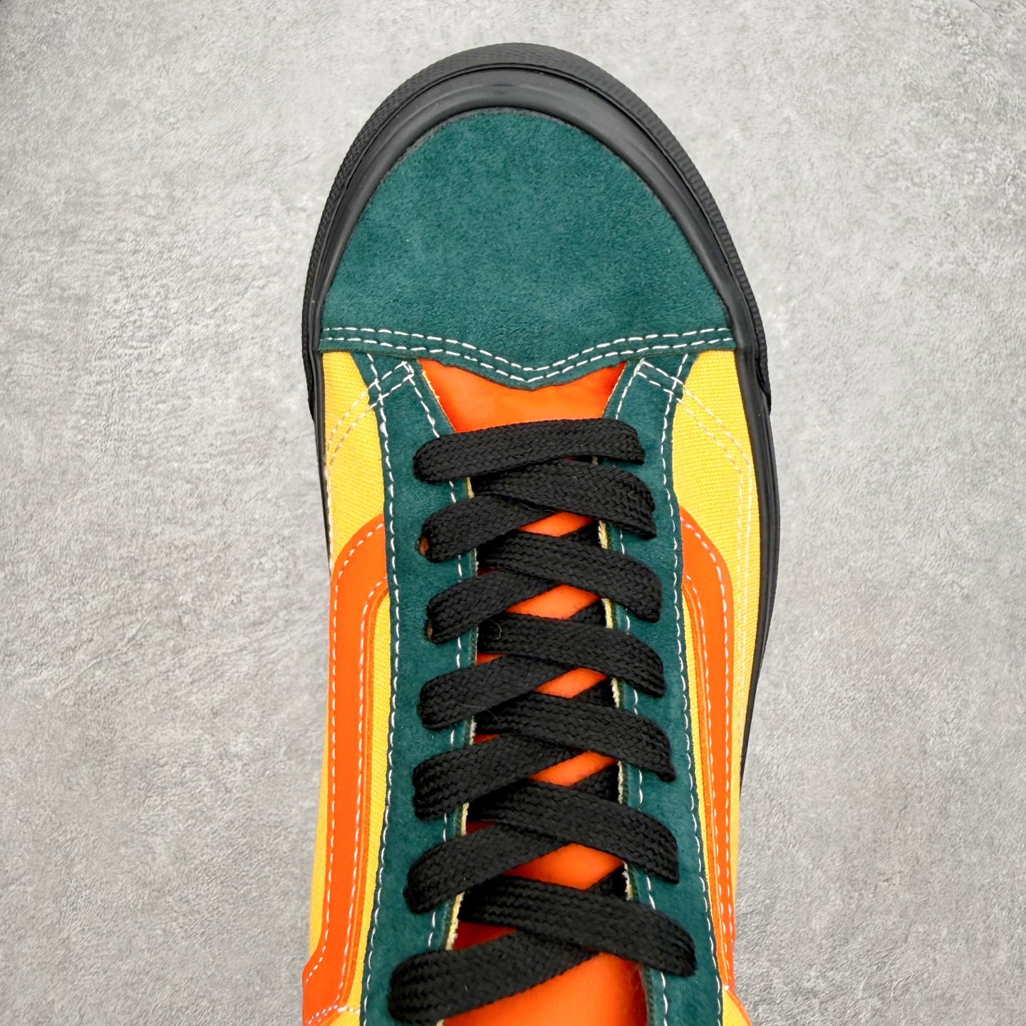 Vans × Julian Klincewicz OTW Old Skool 36舒适贴合休闲硫化板鞋 