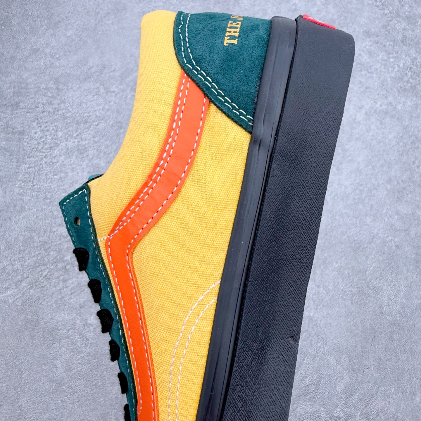 Vans × Julian Klincewicz OTW Old Skool 36舒适贴合休闲硫化板鞋 