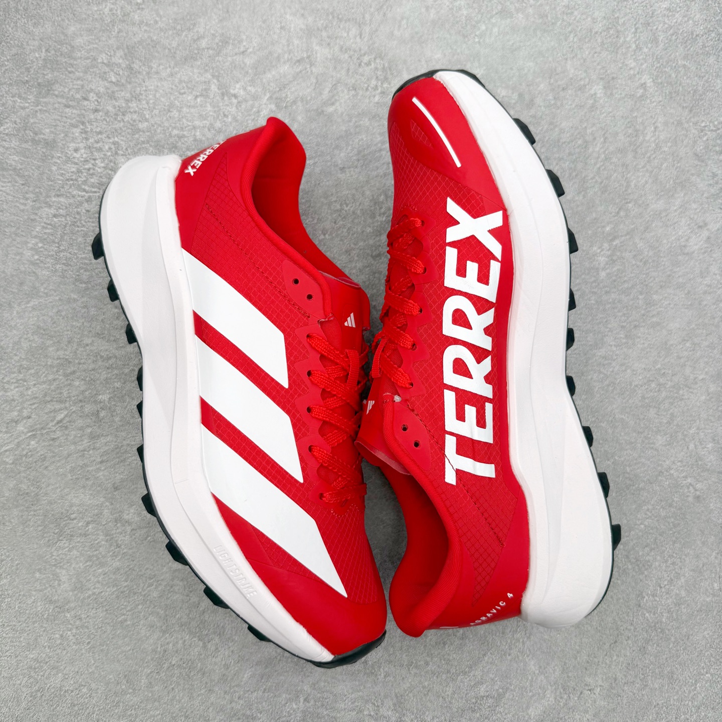 AD Terrex Agravic speed ultra 2 舒适耐用跑步鞋 运动休闲跑鞋 采用较薄的