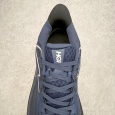 HOKA ONE ONE Clifton 克里夫顿10代专业性能减震公路跑步鞋 轻盈透气的针织网面和纱线 HOKA ONE ONE Clifton 克里夫顿10代专业性能减震公路跑步鞋 轻盈透气的针织网面和纱线