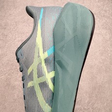 ASICS NOVABLAST 6 舒适百搭低帮马拉松训练竞速跑步鞋 ASICS(亚瑟士)是日本实业家鬼 ASICS NOVABLAST 6 舒适百搭低帮马拉松训练竞速跑步鞋 ASICS(亚瑟士)是日本实业家鬼