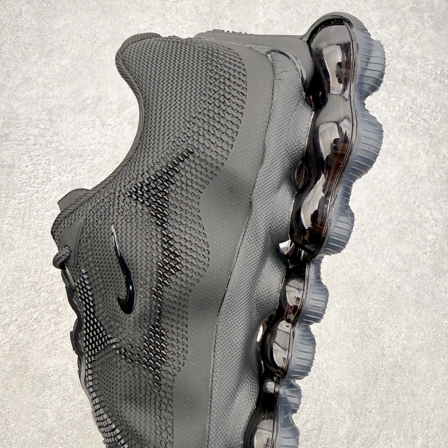 NK AIR LIQUID MAX 2026S 毒箭蛙新款气垫跑步鞋 Liquid Max 传承四十年 