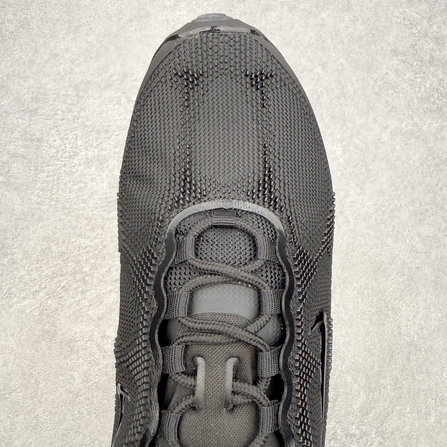 NK AIR LIQUID MAX 2026S 毒箭蛙新款气垫跑步鞋 Liquid Max 传承四十年 