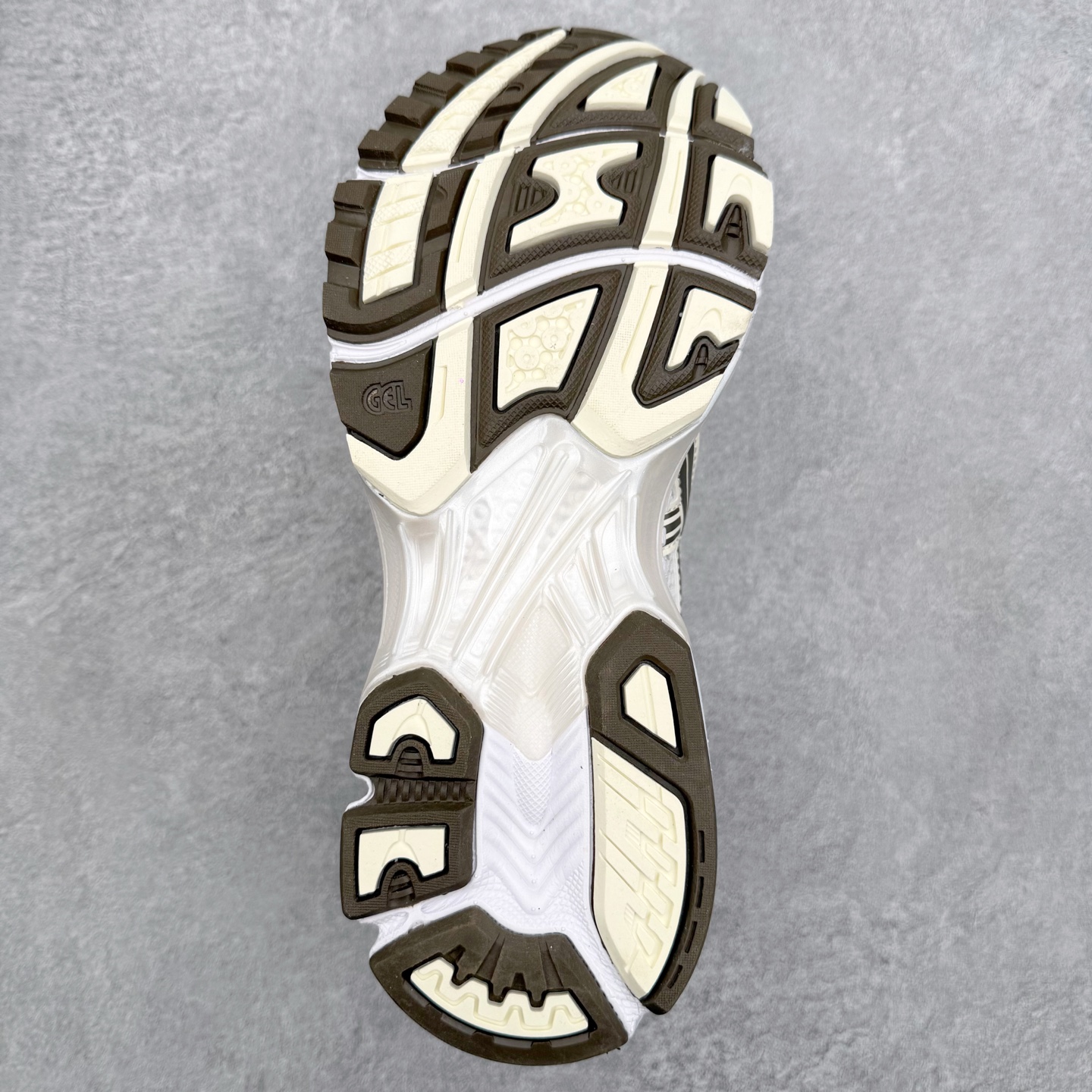 Asics GEL-NYC 亚瑟士防滑耐磨透气低帮运动休闲鞋 GEL-NYC™ 运动鞋的灵感源自传统和现