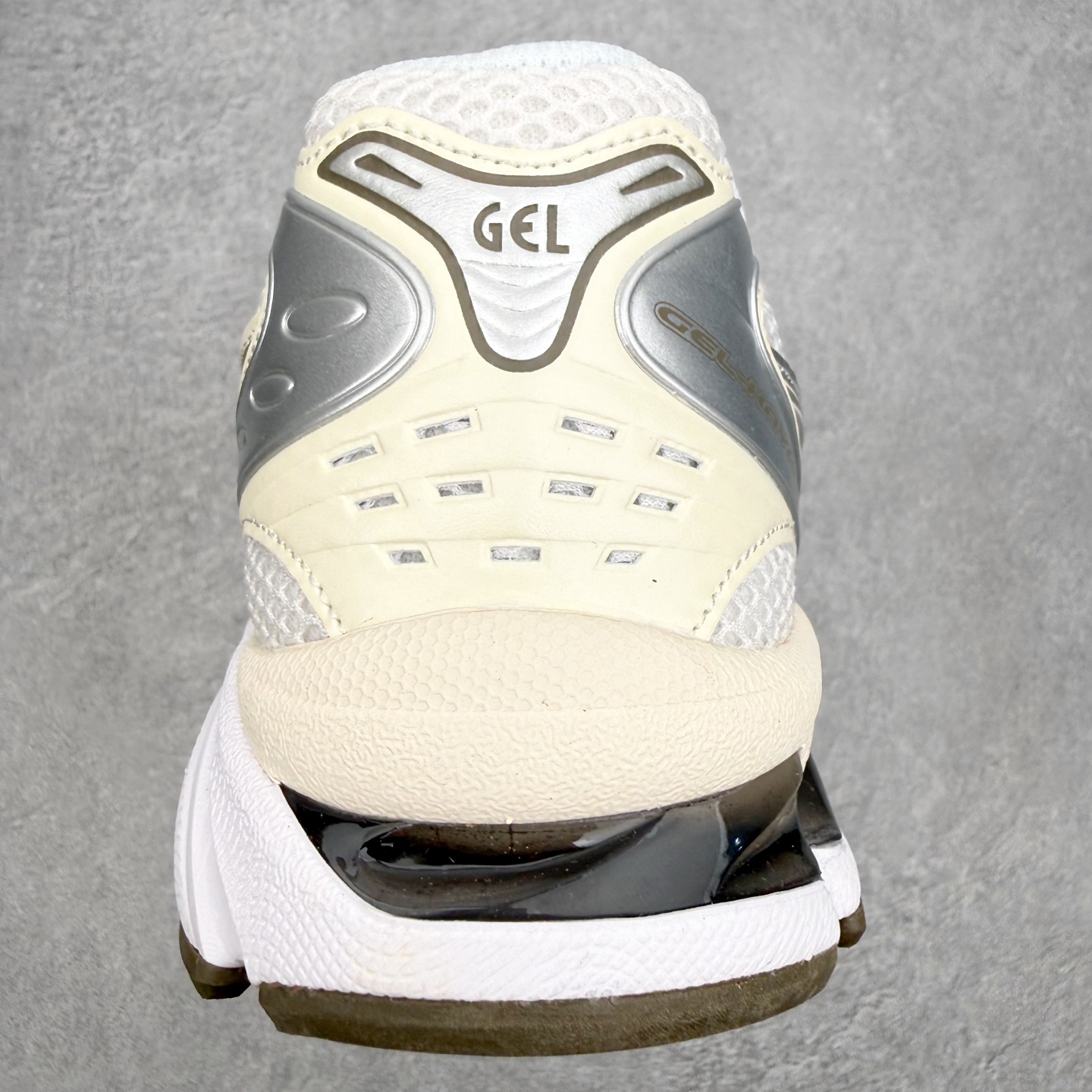 Asics GEL-NYC 亚瑟士防滑耐磨透气低帮运动休闲鞋 GEL-NYC™ 运动鞋的灵感源自传统和现
