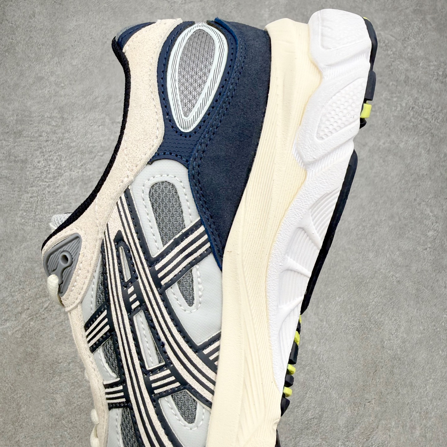 ＃XN Asics GEL-NYC 2.0 亚瑟士防滑耐磨透气低帮复古运动休闲运动鞋 欧美外贸特供批次 