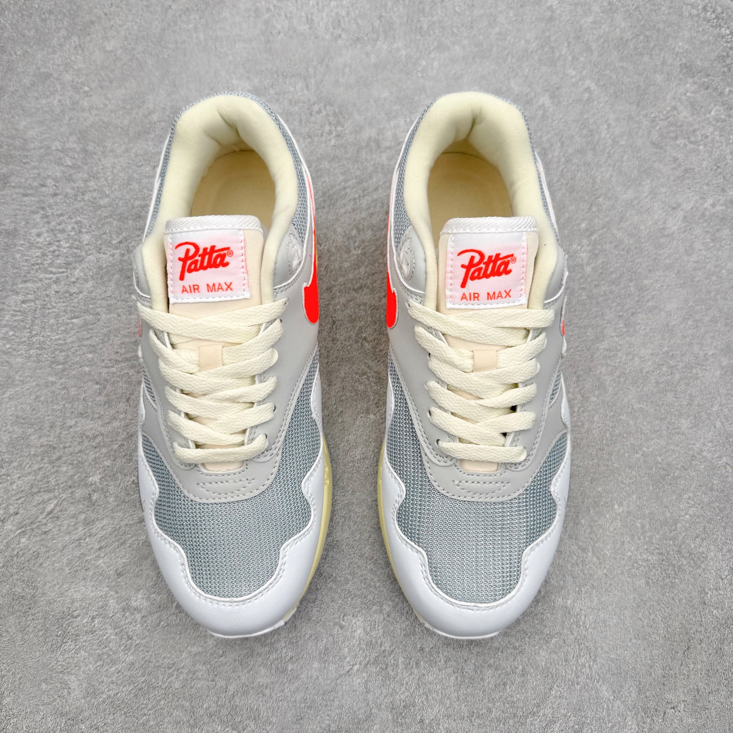 NK Air Max 1 初代复古气垫慢跑鞋 II7055-100 由Tinker Hatfeld和Ma