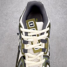New Balance M1906R NB新百伦系列复古老爹风休闲运动慢跑鞋 日韩出口特供订单 全网最全 New Balance M1906R NB新百伦系列复古老爹风休闲运动慢跑鞋 日韩出口特供订单 全网最全