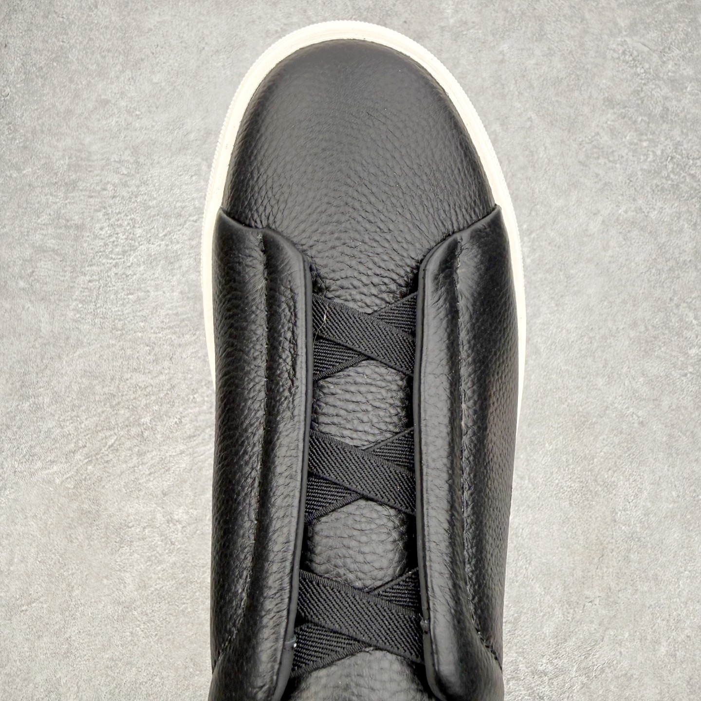 ＃零售版 Zegna Triple Stitch 杰尼亚皮革 圆头平底 低帮低帮运动鞋 摔花纹牛皮制成，