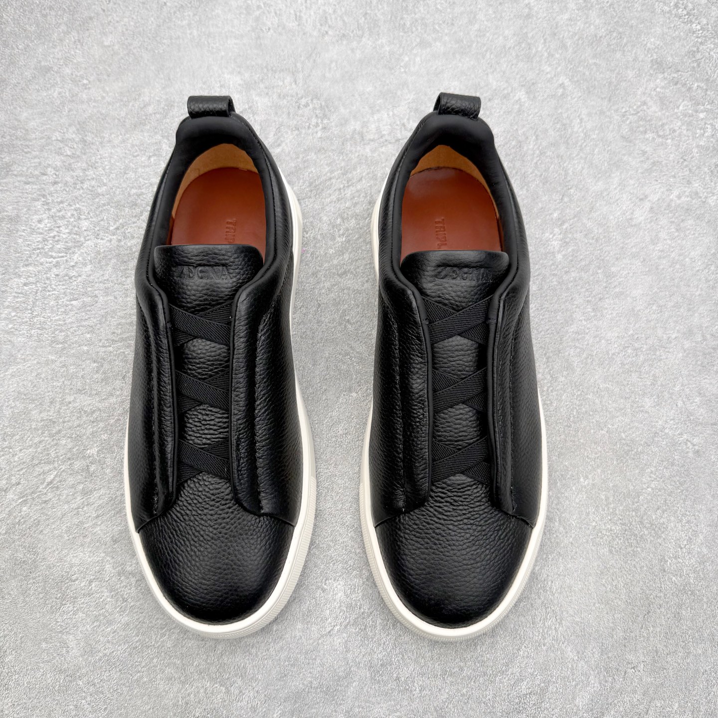 ＃零售版 Zegna Triple Stitch 杰尼亚皮革 圆头平底 低帮低帮运动鞋 摔花纹牛皮制成，