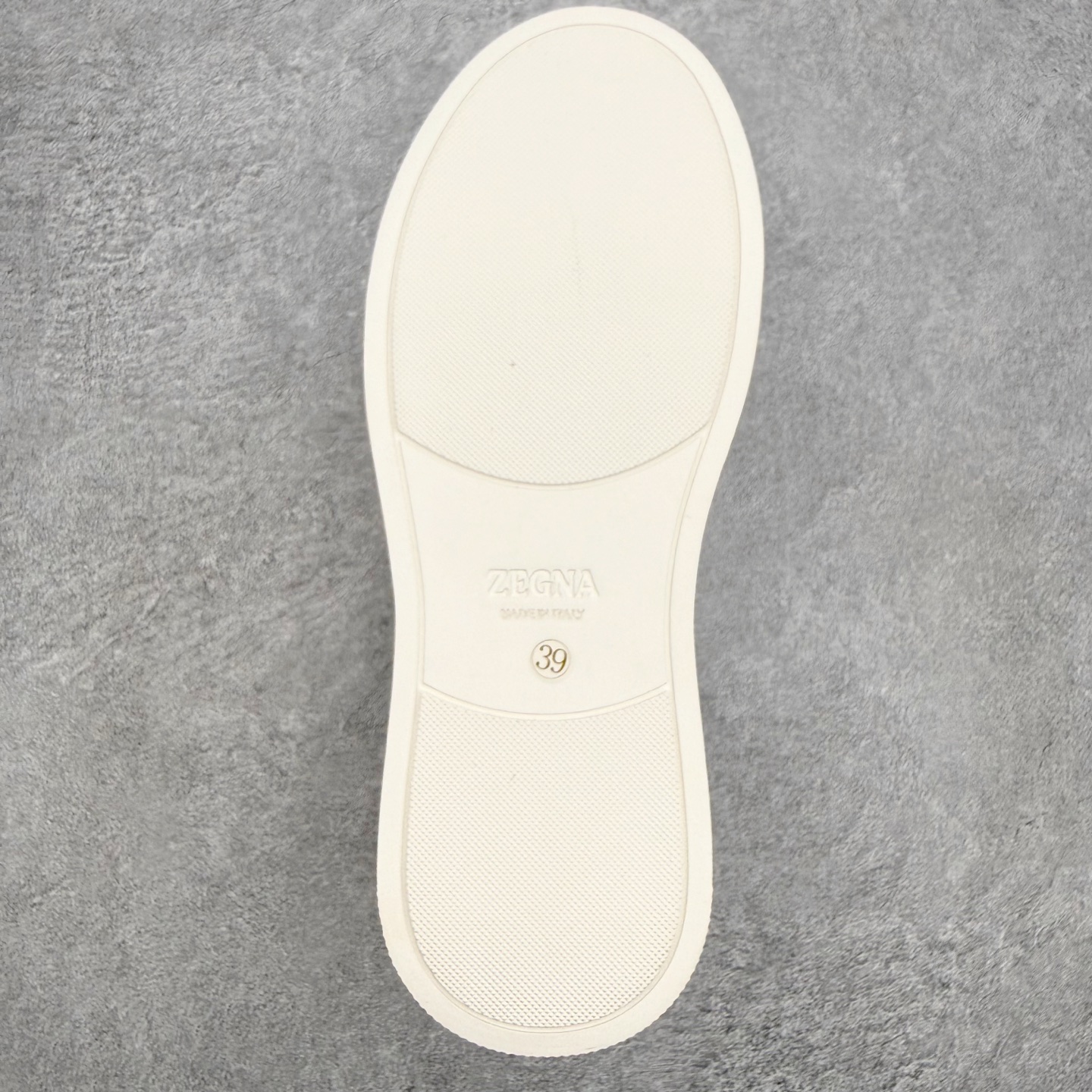 ＃零售版 Zegna Triple Stitch 杰尼亚皮革 圆头平底 低帮低帮运动鞋 摔花纹牛皮制成，