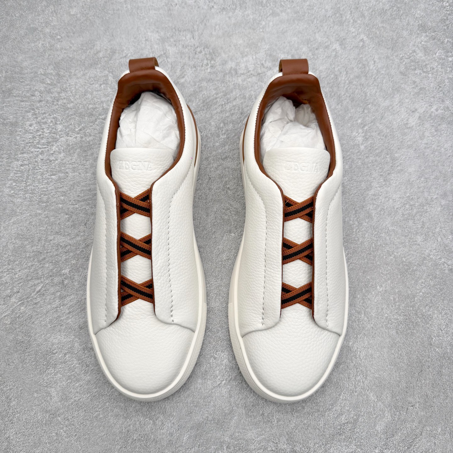＃零售版 Zegna Triple Stitch 杰尼亚皮革 圆头平底 低帮低帮运动鞋 摔花纹牛皮制成，