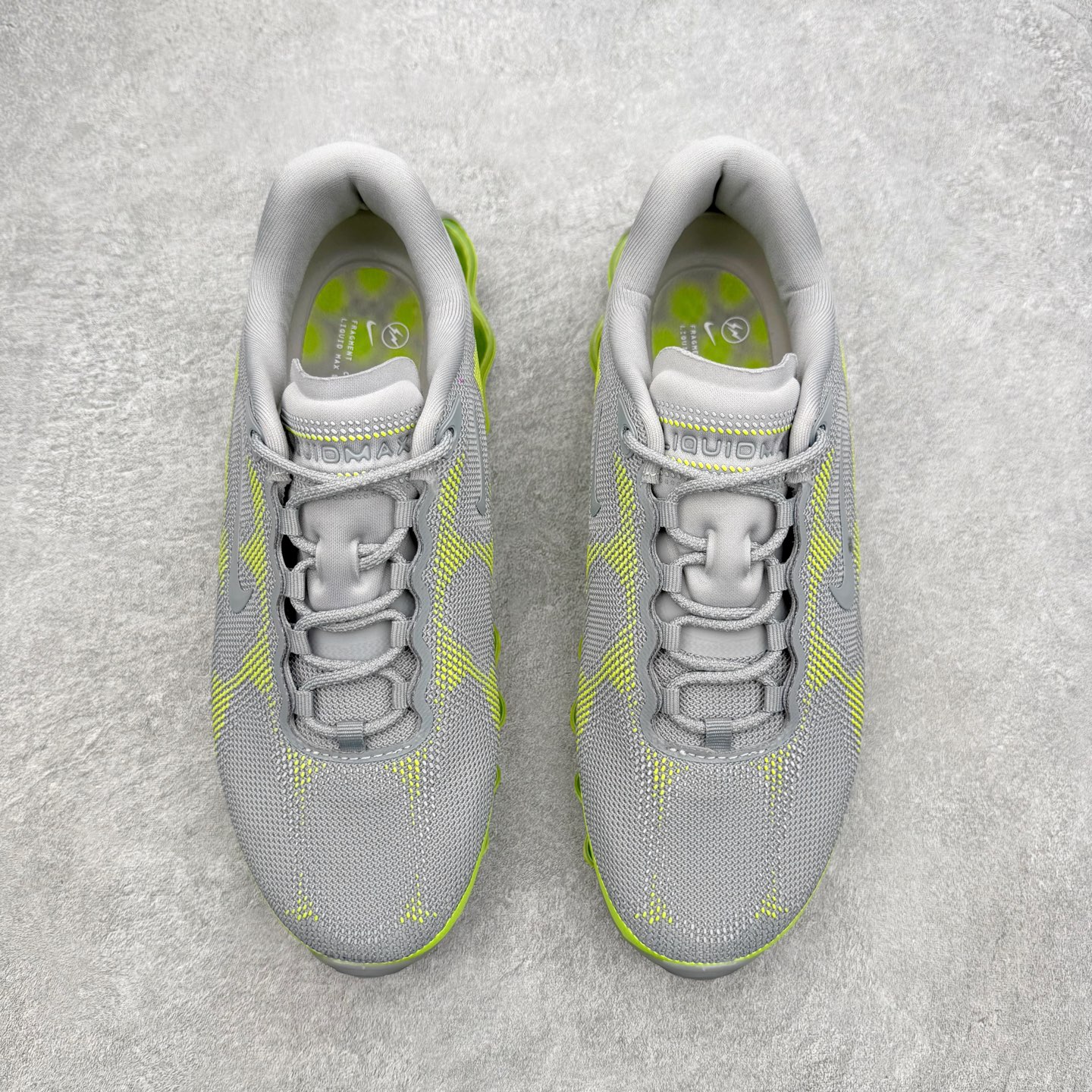 NK AIR LIQUID MAX 2026S 毒箭蛙新款气垫跑步鞋 Liquid Max 传承四十年 