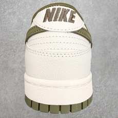 #YC纯原 NK Dunk Low 劲松绿 WG0319-146 此款摒弃了高饱和度的张扬,选择了一种沉 #YC纯原 NK Dunk Low 劲松绿 WG0319-146 此款摒弃了高饱和度的张扬,选择了一种沉