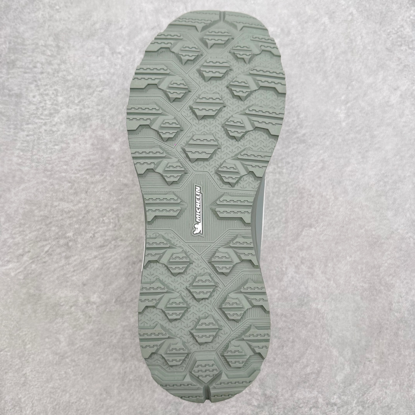 迪桑特DESCENTE TRAINING系列 CIRCUIT WIRE 3.0 BOA舒适贴合耐磨训练鞋