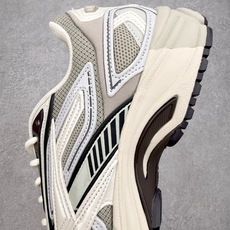 Reebok Premier Road Ultra 舒适 低帮跑步鞋 男女同款 从健身到街头,从不循规蹈 Reebok Premier Road Ultra 舒适 低帮跑步鞋 男女同款 从健身到街头,从不循规蹈