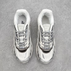 Reebok Premier Road Ultra 舒适 低帮跑步鞋 男女同款 从健身到街头,从不循规蹈 Reebok Premier Road Ultra 舒适 低帮跑步鞋 男女同款 从健身到街头,从不循规蹈
