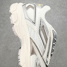 Reebok Premier Road Ultra 舒适 低帮跑步鞋 男女同款 从健身到街头,从不循规蹈 Reebok Premier Road Ultra 舒适 低帮跑步鞋 男女同款 从健身到街头,从不循规蹈