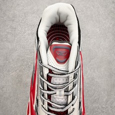 Reebok Premier Road Ultra 舒适 低帮跑步鞋 男女同款 从健身到街头,从不循规蹈 Reebok Premier Road Ultra 舒适 低帮跑步鞋 男女同款 从健身到街头,从不循规蹈