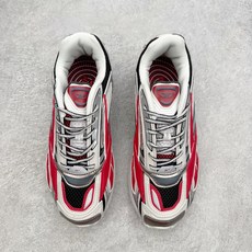 Reebok Premier Road Ultra 舒适 低帮跑步鞋 男女同款 从健身到街头,从不循规蹈 Reebok Premier Road Ultra 舒适 低帮跑步鞋 男女同款 从健身到街头,从不循规蹈
