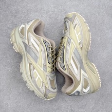 Reebok Premier Road Ultra 舒适 低帮跑步鞋 男女同款 从健身到街头,从不循规蹈 Reebok Premier Road Ultra 舒适 低帮跑步鞋 男女同款 从健身到街头,从不循规蹈