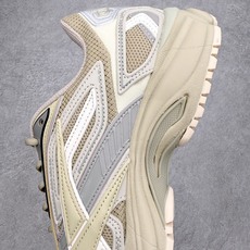 Reebok Premier Road Ultra 舒适 低帮跑步鞋 男女同款 从健身到街头,从不循规蹈 Reebok Premier Road Ultra 舒适 低帮跑步鞋 男女同款 从健身到街头,从不循规蹈