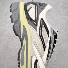Reebok Premier Road Ultra 舒适 低帮跑步鞋 男女同款 从健身到街头,从不循规蹈 Reebok Premier Road Ultra 舒适 低帮跑步鞋 男女同款 从健身到街头,从不循规蹈